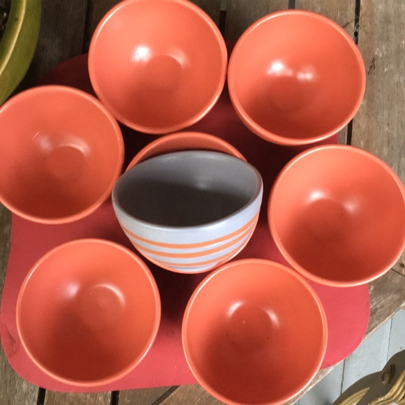 Starbucks’s poke rice cereal ice cream tea bowl - Picture 1 of 3